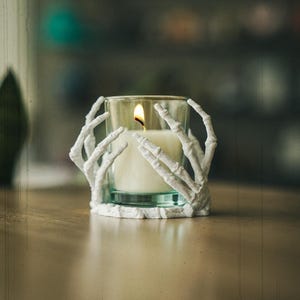 Skeleton Hands Candleholder | High-Quality 3D Printed Decoration