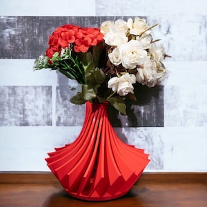 Turbine Design Dried Flower Vase 3D Printed - Customizable Modern Décor for Home & Office