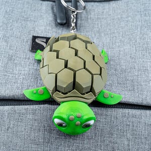 Sea Turtle Keychain Personalized Flexi 3D Printed Bag Accessory, Durable Custom Colors Gift for Beach Lovers