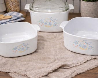 Vintage CorningWare Country Cornflower Casserole Set with Pyrex Lid
