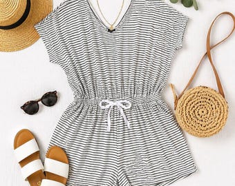 City Chic Striped Romper Size 16 Plus Tie Waist Minimalist Summer Beach Casual