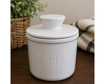 Witte keramische French Butter Bell Crock Farmhouse Butter Keeper met reliëf