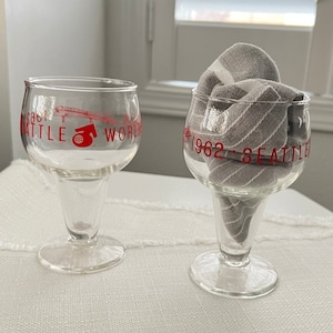 1962 World&#39;s Fair Seattle Memorabilia Seattle Glasses Beer Glass Gift Collectible
