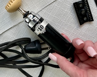 Vintage Electric Razor: Gillette Blades, Collector's Grooming Device