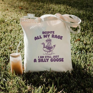 Silly Goose Funny Tote Bag, Retro Meme Tote, Weird Crazy Design, Cute Quirky Gift, Tote Bag, Perfect for Friends, Funny Gift Idea