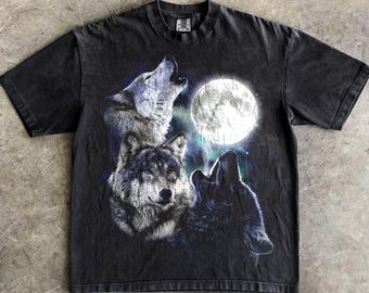 Howling Wolves Vintage 90s Graphic Shirt, Retro Comfort Colors® Wolf Moon Tee, Wild Free, Loyal Wolf Retro Top,Grey Wolf Washed Oversize Tee