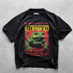 The Horrors Are Never Ending Shirt - Lustiges Frosch Meme T-Shirt, japanisches Grafik-T-Shirt