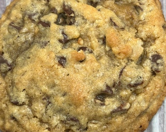 Chewy Oatmeal Chocolate Chip (add Coconut) or Oatmeal Raisin Cookies