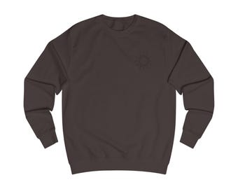 Sudadera con cuello redondo y eslogan minimalista con texto "Sun Doodle" en el pecho y "Texts Only" en la espalda.