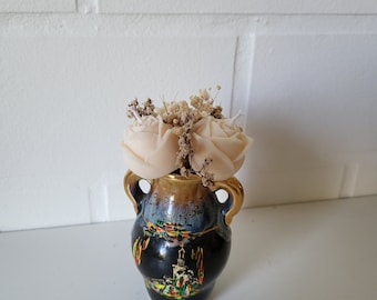 Bouquet de fleurs en bougie et fleurs séchées | vase en porcelaine