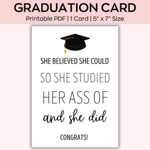 Carte de remise des diplômes, elle croyait pouvoir le faire, elle a donc étudié son cul et elle l'a fait, carte de remise des diplômes universitaires, carte de remise des diplômes pour jeune diplômé