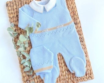 Knitted set for newborns Blue hat, Blue and camel set, baby clothes, Knitted clothes for newborn boy, Newborn outfit