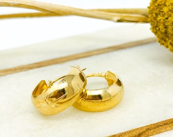 Gold Earrings, 18K Gold Filled Earring, Chunky Earrings, Dainty Hoop, Chunky Hoop, Gold Filled Small Hoop, Engraved Hoops, stars hoops