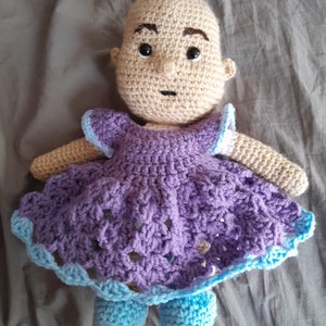 muñeca de ganchillo