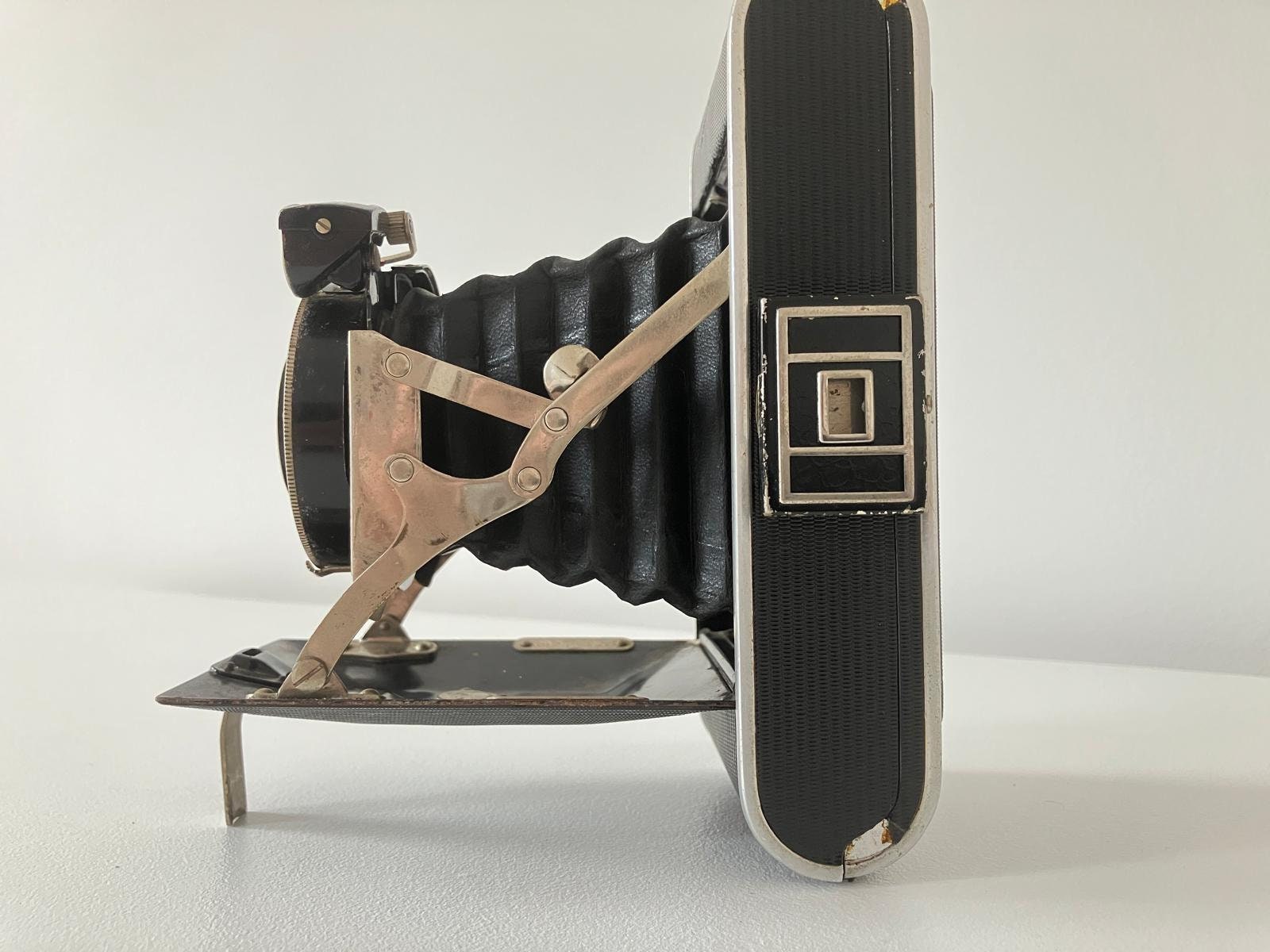 Voigtländer Perkeo II Folding Camera sold at auction on 28th March