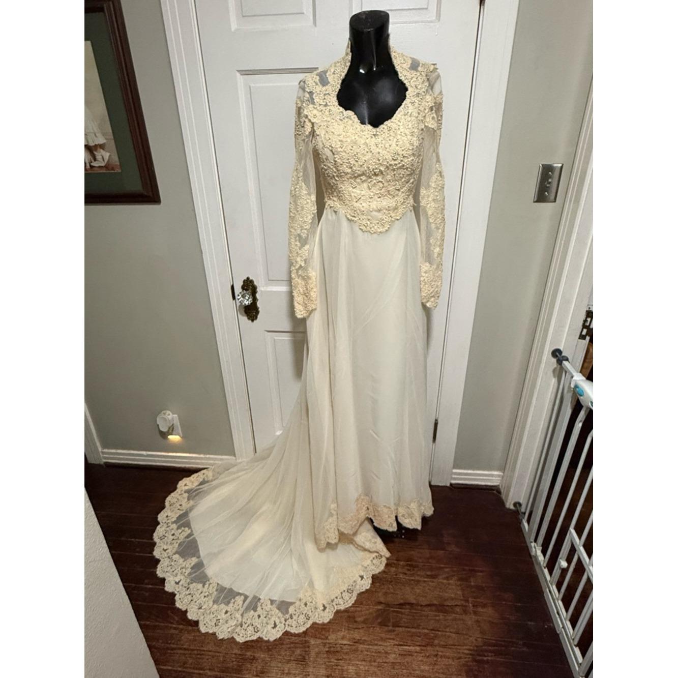 chinese dress ladies V-Neck Lace Draped Sleeves Ruffle Long Mother of the Bride Dress   FancyVestido