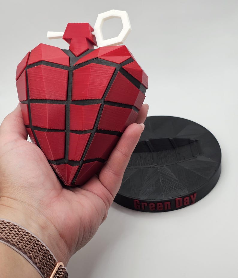 3D Printed Heart Grenade : Personalize For Any Occasion image 3