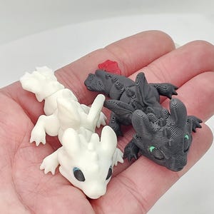 Tiny 3D Printed Dragon Fidget: Party Favors, Collector's Gift
