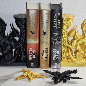 Dragon Bookends / Personalize to Match Your Favorite Book / 3D Printed Bookshelf Decor / Single or Pair Option