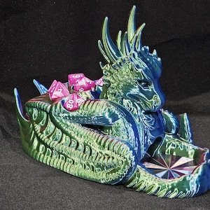 Dragon Dice Tower and Dice Holder / 3D Printed / Pick your own colors! / Dice included /DnD