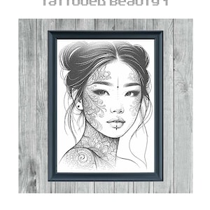 Puede incluir: Patrón de punto de cruz en blanco y negro de una mujer con intrincados tatuajes en la cara y los hombros. El título "Tattooed Beauty 1" está en la parte superior de la imagen y "MONOCHROME CROSS STITCH PATTERN" en la parte inferior.