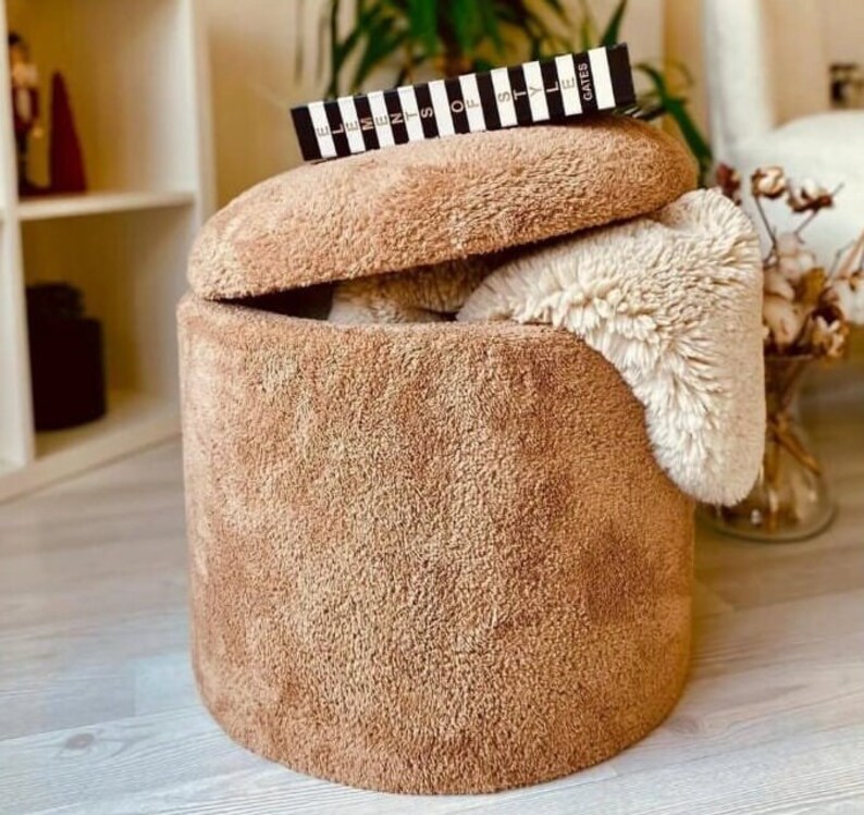 Ottoman Chair Pouf Vanity Chair Stool Footrest Bench for Bedroom Chair for Living Room Teddy Storage Accent Stool Boucle Pouf Round Pouf Light Brown