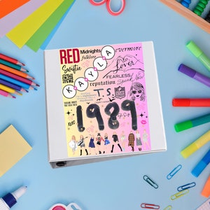 Intercalaire pour reliure Taylor Swift| Dossier personnalisé | Insertion de dossier | Insertion de nom pour le dossier | Insérer le nom | Fournitures scolaires | Retour à l'école