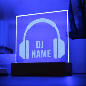 Custom DJ Name Sign – Engraved Acrylic LED Light with Cedar Base – Personalized Music Studio or DJ Booth Decor