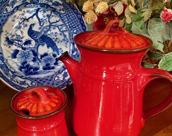 Medallion Red Metlox Poppytrail Coffee Pot and Matching Lidded Sugar Bowl Mid Century