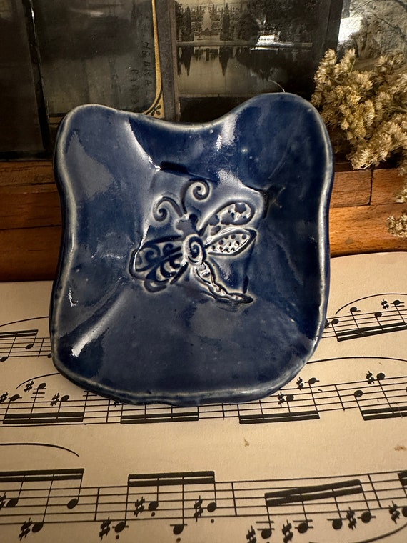 Signed Studio Art Pottery Small Dragonfly Ring Trinket Dish Common Stone Pottery