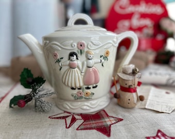 Vintage Dutch Girl Teapot, Hand Painted Porcelier, 1930s Farmhouse Decor