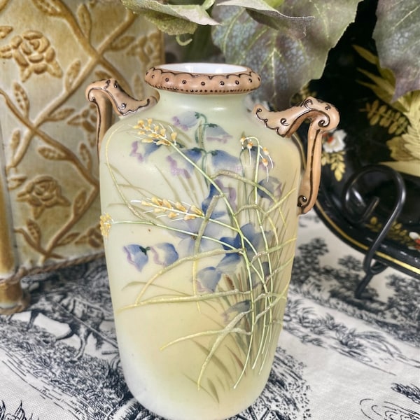 Moriage Raised Bluebells Nippon 2 Handled Hand Painted Vase Vinyage Art Deco Style 1920's