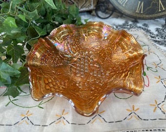 Imperial Carnival Glass Marigold Bowl Grape Vine Scalloped Edge 9" Diameter