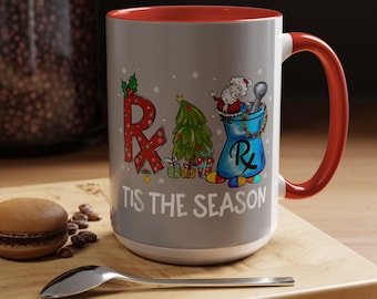 Taza navideña Tis the Season / Taza de café de cerámica festiva / Regalo navideño para amantes de la Navidad / Decoración acogedora de invierno / Taza navideña única