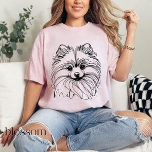 Camisa personalizada de Pomerania, Comfort Colors®, camiseta personalizada para mamá de perro Pom, camiseta con arte lineal para mamá de perro, camiseta minimalista para amantes de los perros Blossom