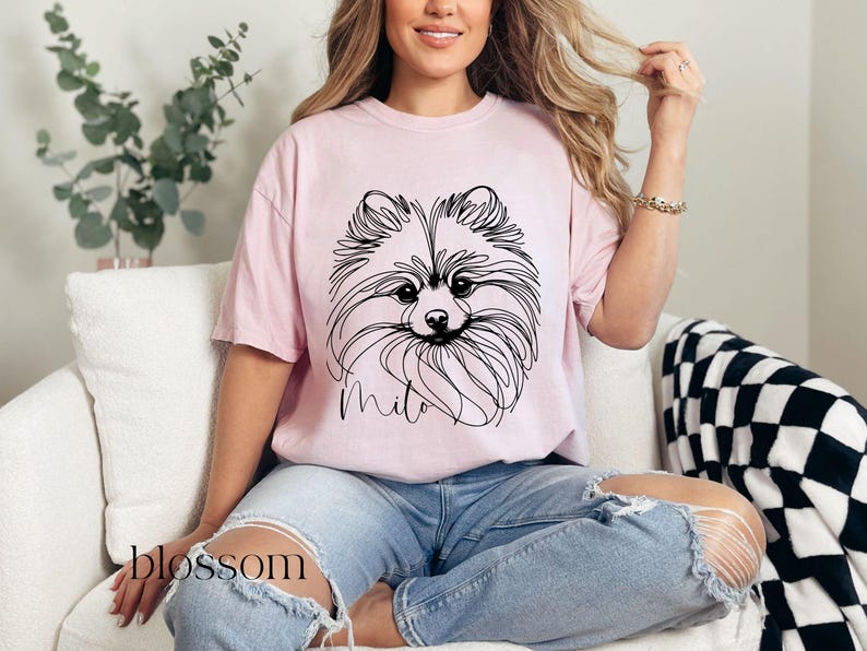 Camisa personalizada de Pomerania, Comfort Colors®, camiseta personalizada para mamá de perro Pom, camiseta con arte lineal para mamá de perro, camiseta minimalista para amantes de los perros Blossom