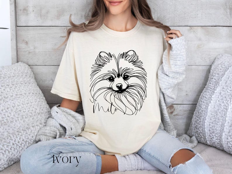 Camisa personalizada de Pomerania, Comfort Colors®, camiseta personalizada para mamá de perro Pom, camiseta con arte lineal para mamá de perro, camiseta minimalista para amantes de los perros Ivory