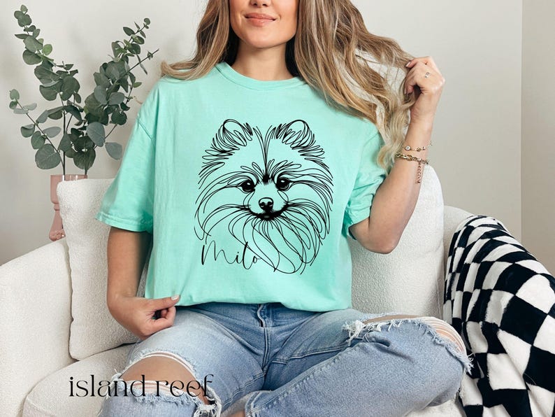 Camisa personalizada de Pomerania, Comfort Colors®, camiseta personalizada para mamá de perro Pom, camiseta con arte lineal para mamá de perro, camiseta minimalista para amantes de los perros Island Reef