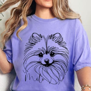 Camisa personalizada de Pomerania, Comfort Colors®, camiseta personalizada para mamá de perro Pom, camiseta con arte lineal para mamá de perro, camiseta minimalista para amantes de los perros Violet