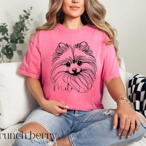 Camisa personalizada de Pomerania, Comfort Colors®, camiseta personalizada para mamá de perro Pom, camiseta con arte lineal para mamá de perro, camiseta minimalista para amantes de los perros Crunchberry