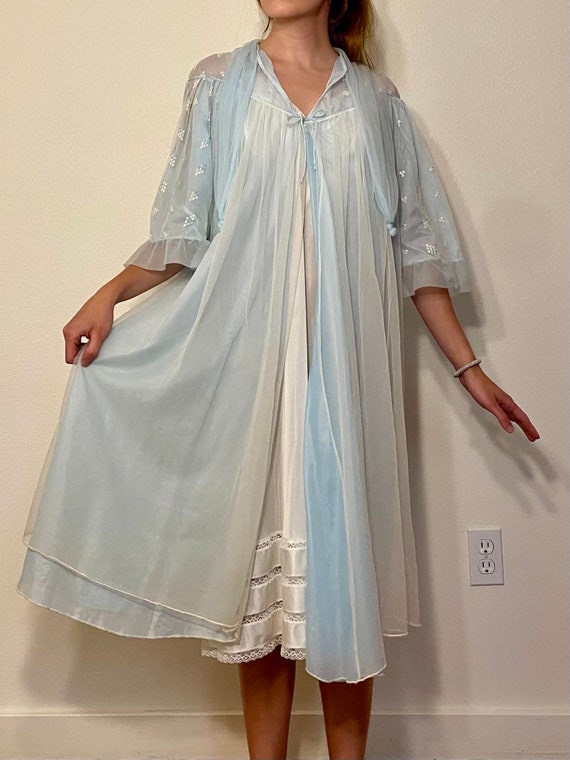 Vintage 50s/60s Baby Blue Lingerie Robe