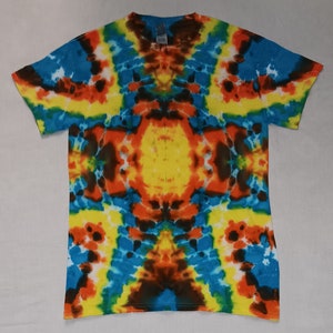 Tie Dye T Shirt Star Pattern. Adult Small