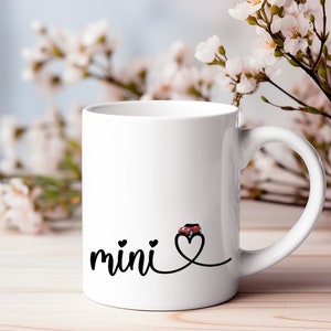Mok met uniek ontwerp van 11 oz voor miniliefhebbers. Een ideaal cadeau voor minibestuurders overal ter wereld. Een mini-accessoire dat een perfect verjaardagscadeau is.