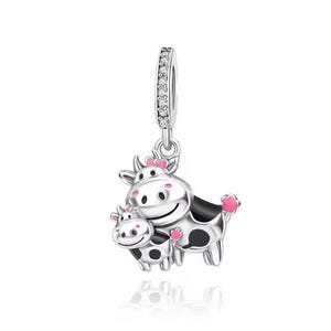 Cute cartoon cow charm, mother baby cow charm, silver plated partial silver filled enamel zircon charm for bracelets, necklace pendant
