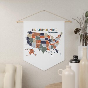 Banderín de pared de Parques Nacionales, decoración de aventuras para viajeros, ideal para el hogar y la oficina, regalo para amantes de la naturaleza, mapa de los Parques Nacionales de EE. UU. U243