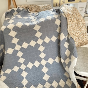 Single Irish Chain Quilt Pattern (5 sizes- Beginner Friendly) image 5