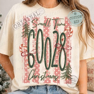 Aangepaste postcode Klein stadje Kerst Preppy Coquette PNG, Trendy Strepen Kerstboom Roze Polkadot PNG ORIGINEEL Niet kopiëren