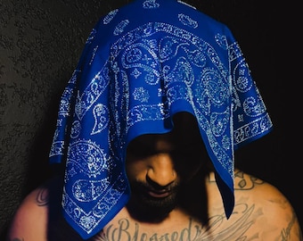 Bandana "Bussdana" SIN LISTA: Tejido de calidad, estilo versátil.