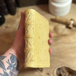 Coliseu | Diário artesanal | Diário encadernado em couro | Diário com detalhes em ouro 24k | Diário com capa medieval imagem 7