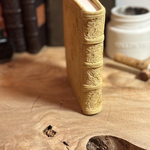 Coliseu | Diário artesanal | Diário encadernado em couro | Diário com detalhes em ouro 24k | Diário com capa medieval imagem 8